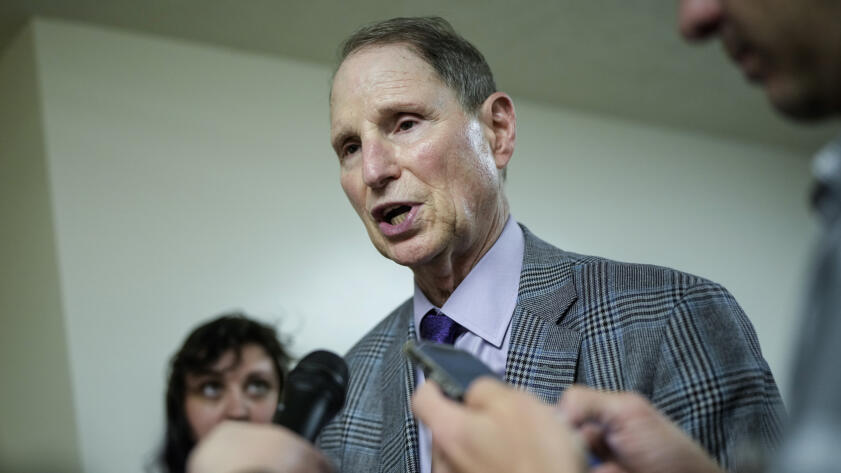 Photograph of Senator Ron Wyden speaking